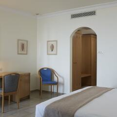 Отель Mitsis Lindos Memories Resort & Spa Греция, Родос - отзывы, цены и фото номеров - забронировать отель Mitsis Lindos Memories Resort & Spa онлайн комната для гостей фото 4