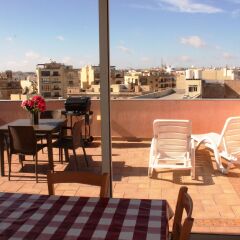 Отель Blue Waters Penthouse Sliema Мальта, Слима - отзывы, цены и фото номеров - забронировать отель Blue Waters Penthouse Sliema онлайн балкон