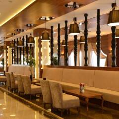 Lake & River Side Hotel & Spa интерьер отеля