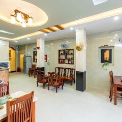 Отель OYO 451 Bong House Homestay 2 Хойан комната для гостей фото 4
