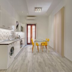 Отель Stylish 2 Bedroom Apartment in an Amazing Location Мальта, Слима - отзывы, цены и фото номеров - забронировать отель Stylish 2 Bedroom Apartment in an Amazing Location онлайн в номере фото 2