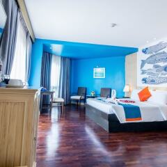 Отель Sea Breeze Jomtien Resort гостиничный бар фото 2