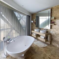Отель Andaz Capital Gate Abu Dhabi – a concept by Hyatt ванная фото 2