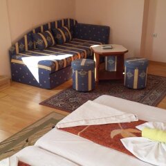Отель Guest House Margarita Поморие комната для гостей фото 2