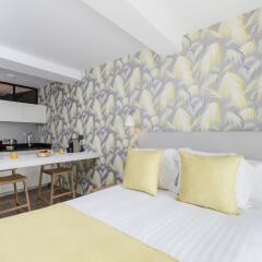 Отель Alberginn Suites Rivoli Les Halles Париж комната для гостей фото 4