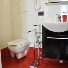 Отель B&B Lecce Holidays Италия, Лечче - отзывы, цены и фото номеров - забронировать отель B&B Lecce Holidays онлайн ванная фото 2
