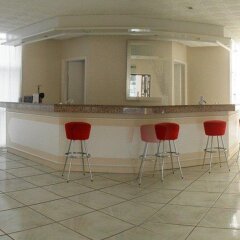 Отель Lawsonia Hotel Apartments Кипр, Протарас - отзывы, цены и фото номеров - забронировать отель Lawsonia Hotel Apartments онлайн гостиничный бар