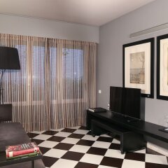 Hotel Gran Derby Suites Барселона фото 9