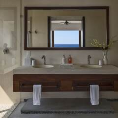 Отель Marea Beachfront Villas ванная