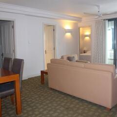 Апартаменты Saigon Apartments Хошимин комната для гостей фото 3