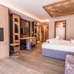 Hotel Prokulus Натурно сейф в номере