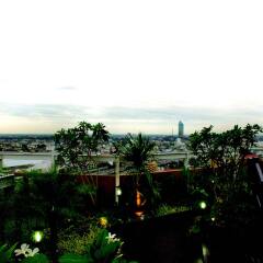 The Narathiwas Hotel & Residence Sathorn Bangkok фото 3