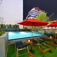 Отель M Pattaya Hotel Таиланд, Паттайя - отзывы, цены и фото номеров - забронировать отель M Pattaya Hotel онлайн бассейн