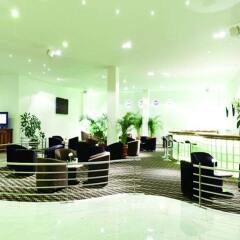 Hotel Misión Guadalajara Carlton интерьер отеля