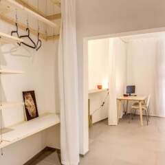 Апартаменты Trastevere budget studio сейф в номере