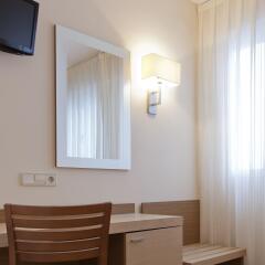 Hotel Mirador Puerta del Sol удобства в номере