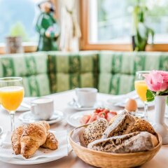 Hotel Alpenrose Сцена в номере