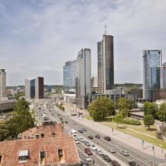Отель Holiday Inn Vilnius Литва, Вильнюс - отзывы, цены и фото номеров - забронировать отель Holiday Inn Vilnius онлайн балкон