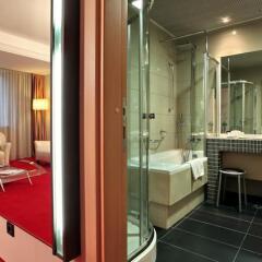 Отель Holiday Inn Belgrade Сербия, Белград - отзывы, цены и фото номеров - забронировать отель Holiday Inn Belgrade онлайн ванная фото 2