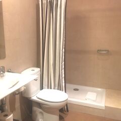 Отель City Center Apartments Испания, Барселона - отзывы, цены и фото номеров - забронировать отель City Center Apartments онлайн ванная фото 2