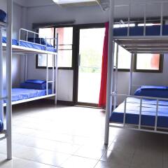 Отель Backpacker Time Guest House Паттайя комната для гостей фото 2