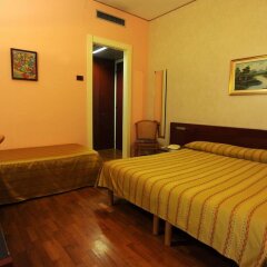 Hotel Master Альбиньязего комната для гостей фото 2