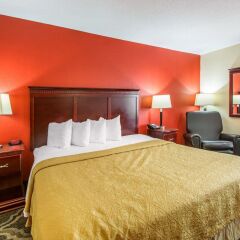 Quality Inn Prattville I-65 in Millbrook, United States of America from 134$, photos, reviews - zenhotels.com guestroom