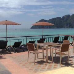Отель Phi Phi Long Beach Resort & Villa гостиничный бар