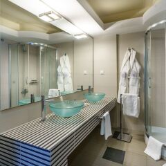 Отель Cronwell Platamon Resort ванная фото 2