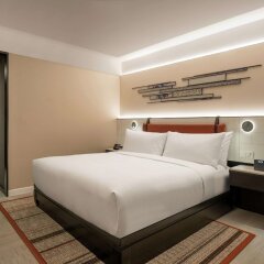 Отель DoubleTree by Hilton Bangkok Ploenchit Бангкок комната для гостей фото 10