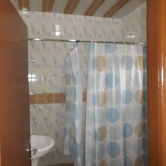 Hotel Ayenou in Yamoussoukro, Cote d'Ivoire from 39$, photos, reviews - zenhotels.com bathroom