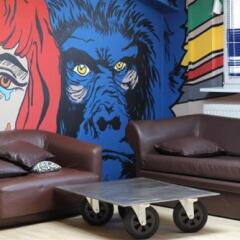 Corner Hostel городской автобус