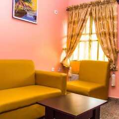 Отель Keves Inn and Suites Нигерия, Калабар - отзывы, цены и фото номеров - забронировать отель Keves Inn and Suites онлайн интерьер отеля