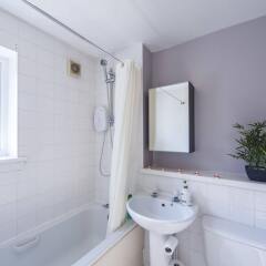 Отель Montgomery Apartments - Gyle Великобритания, Эдинбург - отзывы, цены и фото номеров - забронировать отель Montgomery Apartments - Gyle онлайн ванная