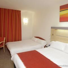 Отель Holiday Inn Express Malaga Airport комната для гостей фото 4