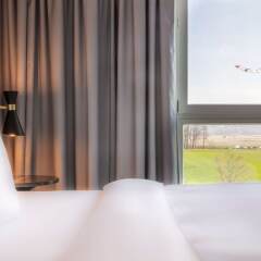 Отель Radisson Hotel Zurich Airport Швейцария, Рюмланг - 2 отзыва об отеле, цены и фото номеров - забронировать отель Radisson Hotel Zurich Airport онлайн фото 9