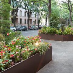 Hotel Lombardia парковка