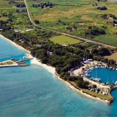 Отель First Landing Beach Resort & Villas бассейн фото 3