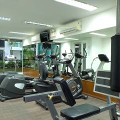 Отель iCheck inn Residences Patong фитнесс-зал фото 4