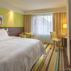 Отель Hampton by Hilton Warsaw City Centre комната для гостей фото 3