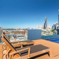 Апартаменты Baxter Street Apartments бассейн