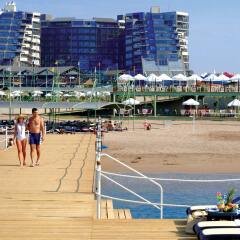 Limak Lara Deluxe Hotel & Resort пляж