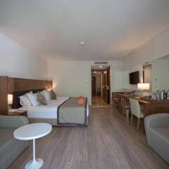Отель Nirvana Lagoon Villas Suites & Spa комната для гостей фото 2