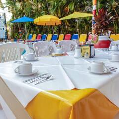 Sands Acapulco Hotel & Bungalows питание