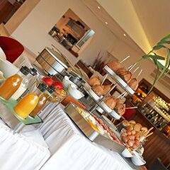 Отель The Hub Hotel Сьерра-Леоне, Фритаун - отзывы, цены и фото номеров - забронировать отель The Hub Hotel онлайн в номере