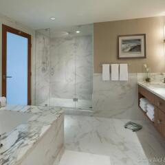 Отель Vancouver Marriott Pinnacle Downtown фото 24
