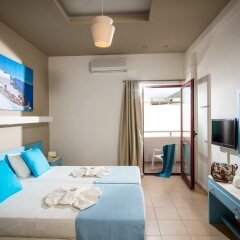 Отель Stalis Blue Sea Front Deluxe Rooms комната для гостей фото 2