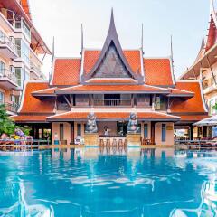 Отель Nipa Resort бассейн