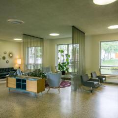 Отель Manoir dYouville интерьер отеля