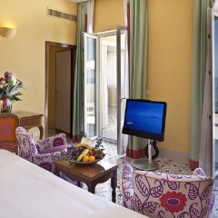 Отель Regina Isabella Италия, Лакко-Амено - 1 отзыв об отеле, цены и фото номеров - забронировать отель Regina Isabella онлайн комната для гостей фото 3